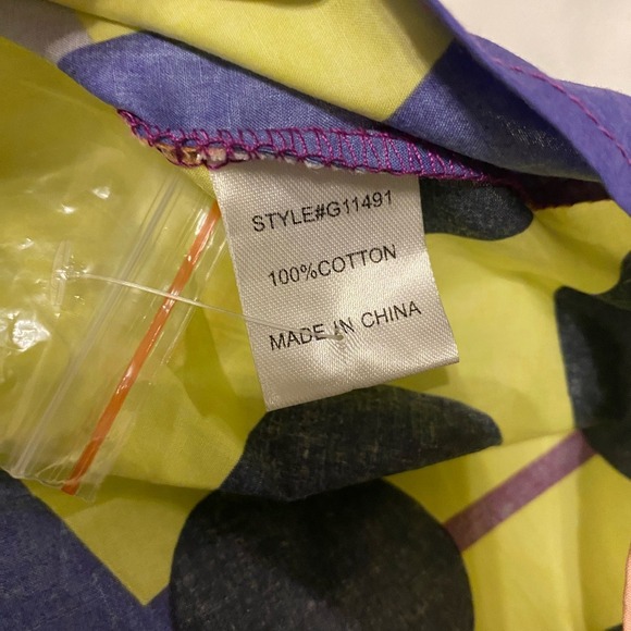 Jodifl Blouse Top Shirt Short Sleeve Geometric Print Multi Women's Medium NWT - Picture 5 of 5